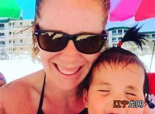 蓝鲸的眼睛_博人眼睛比鸣人蓝_蓝眼睛的人