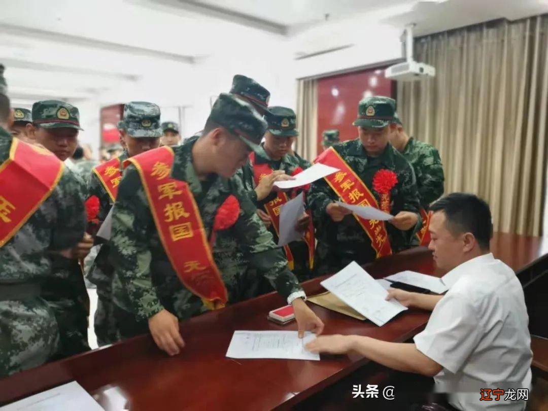 大专生考军校_大专毕业生考军校条件_大专大二去当兵考军校