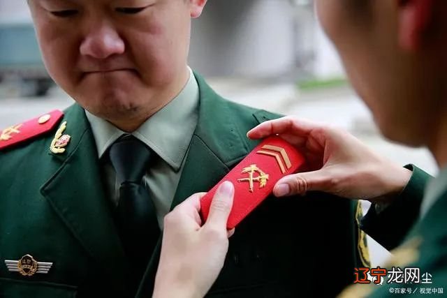 参军入伍考军校和考士官学校有7大区别,新兵和父母须知