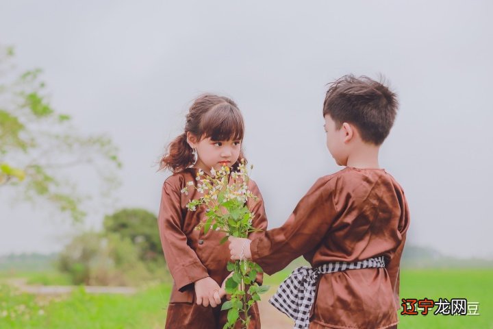 为什么要羡慕嫉妒有钱人_羡慕与嫉妒区别_羡慕嫉妒恨下一句
