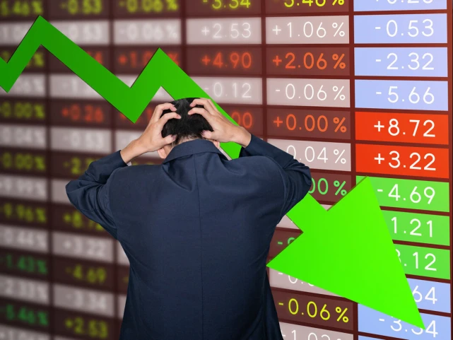 暴雷!股票一字跌停还能流出2490万,股民:凭什么散户卖不出?