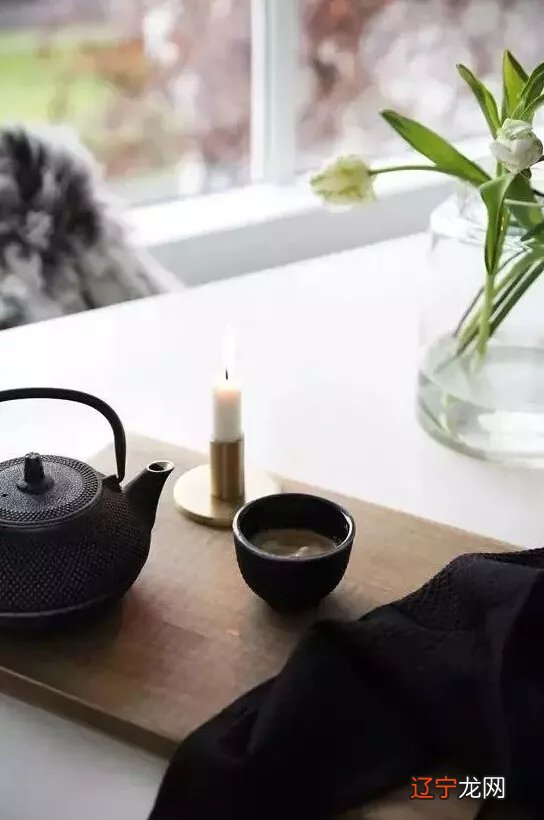 生活的累大多来自比