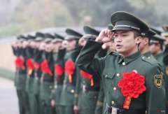 二次入伍，图的是什么？