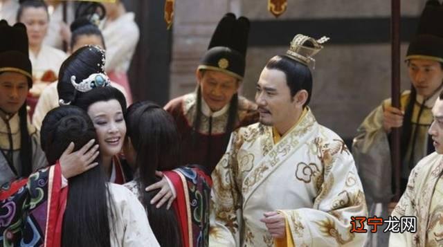 武则天找狄仁杰谈话,随后将皇位传给自己的儿子,原因为何?