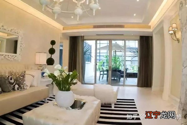 空调漏水是什么原因_空调漏水怎么处理